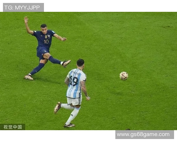 英国足球明星的传奇故事与辉煌成就全景回顾 英国足球明星的传奇故事与辉煌成就全景回顾