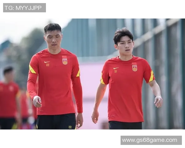 足球明星亲自洗鞋视频曝光引发球迷热议与感动 足球明星亲自洗鞋视频曝光引发球迷热议与感动